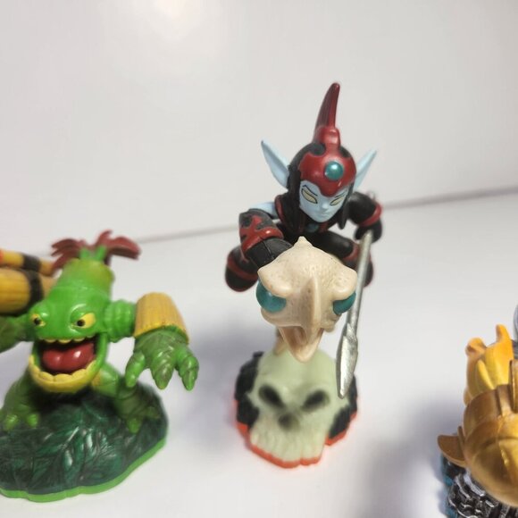 Skylander Figurines Lot of 4 Fright Rider Countdown Spyro Dragon Zook - Picture 4 of 7